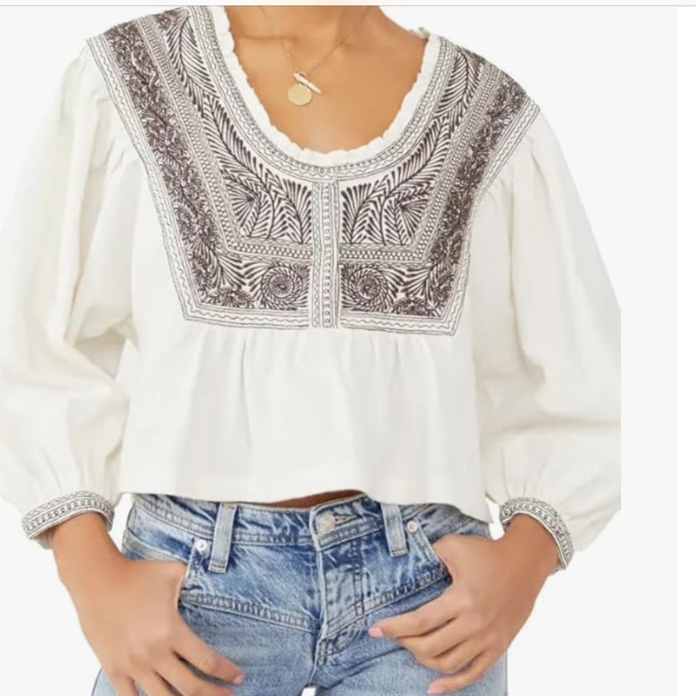 Free People IGGIE Embroidered Crop Top in Ivory/Black Bean Combo sz XS NWT